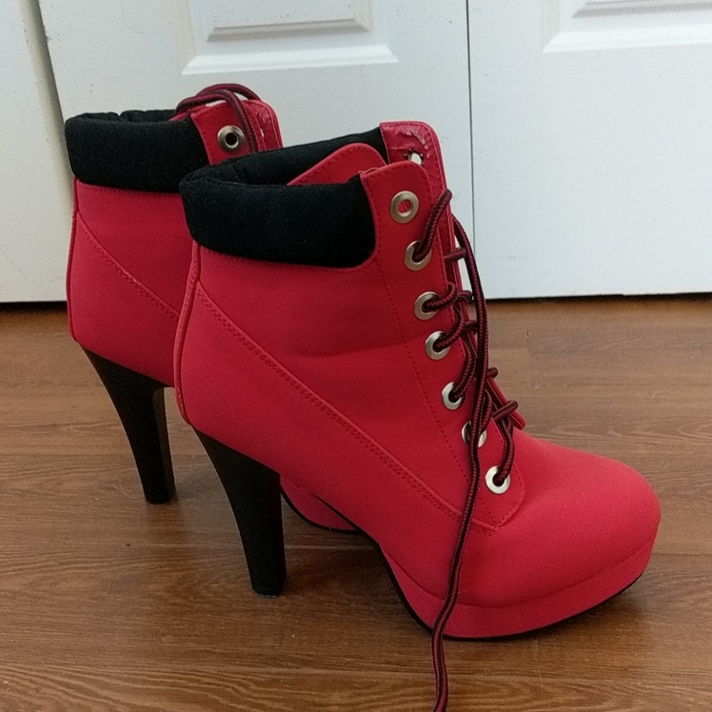 High heels - Picture 1 of 4